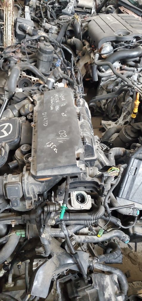Двигатель двигун Peugeot Citroen Mazda Ford.1,4HDI 8V  8HR (DV4TD)