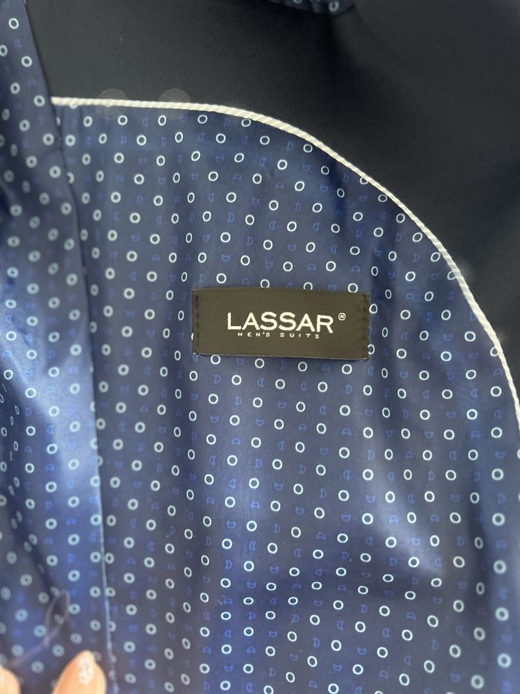 Sprzedam garnitur LASSAR (ślubny)