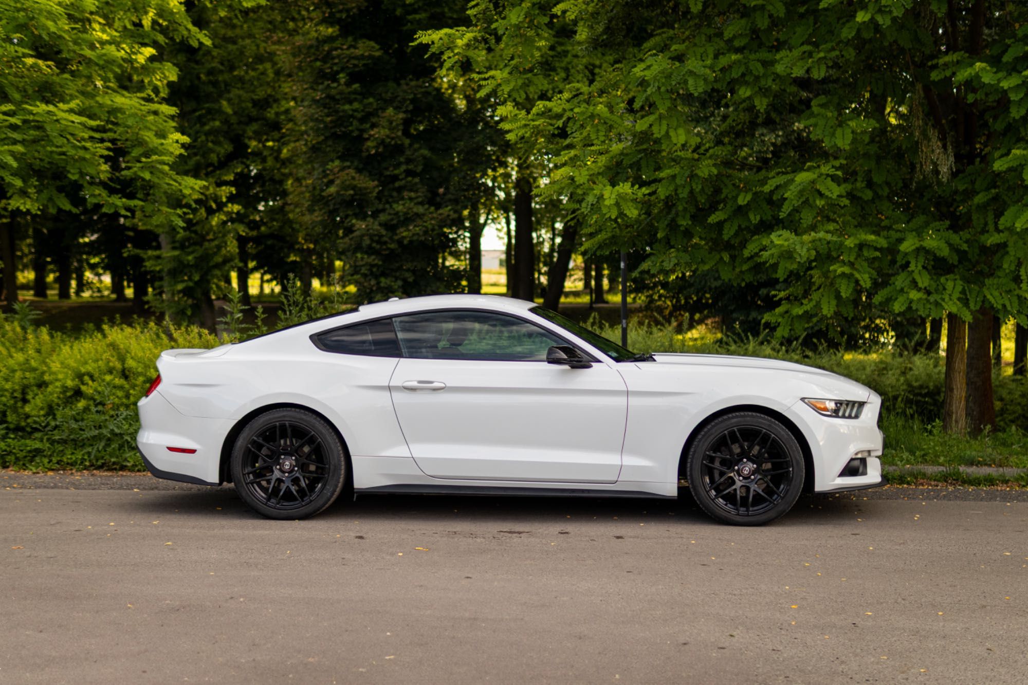 Ford Mustang Coupe 317KM zadbany w idealnym stanie carplay wentyle