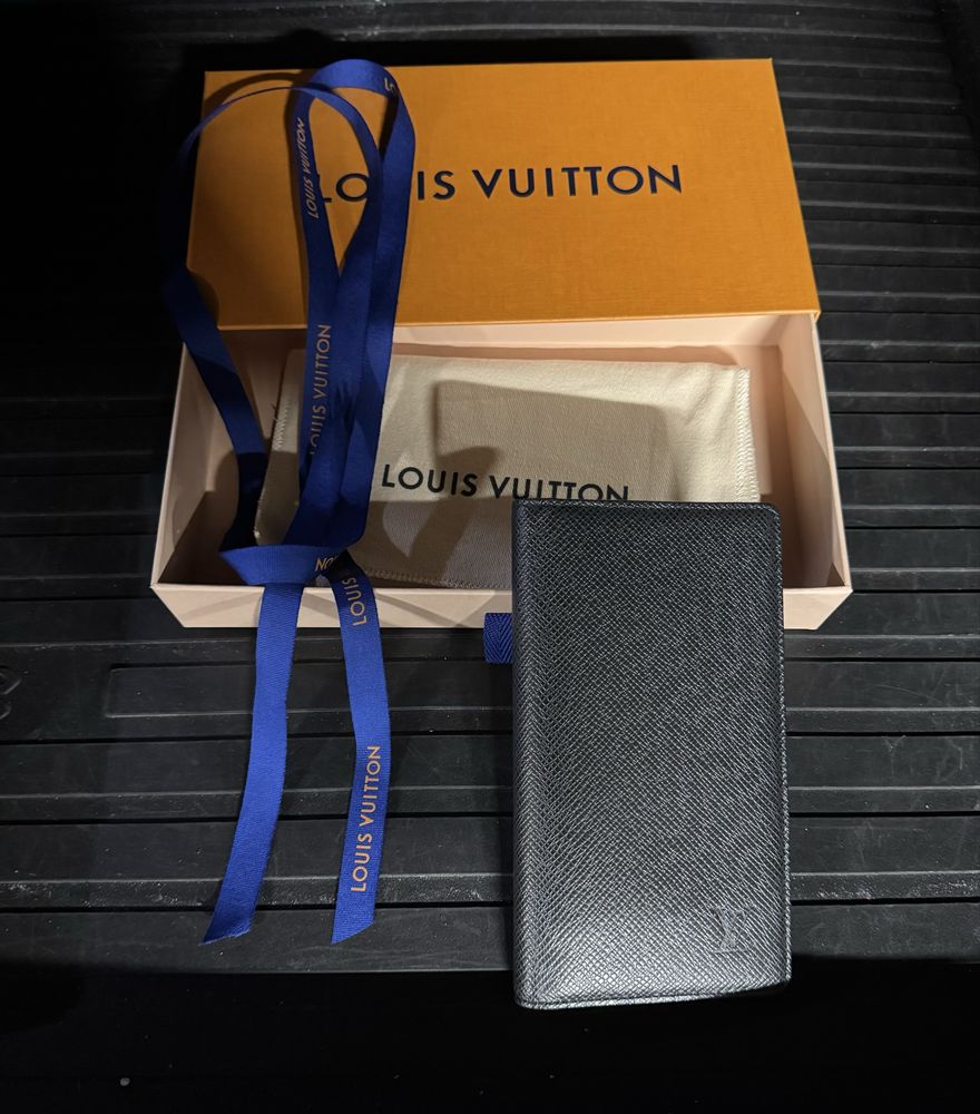 Capa Louis Vuitton para agenda
