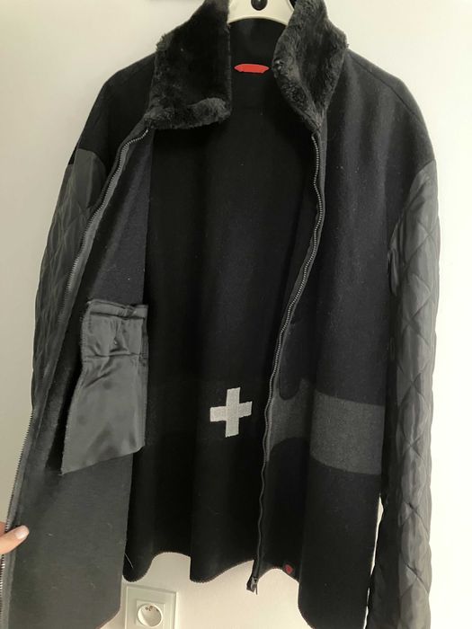 Strellson Swiss Cross wełniana czarna polarowa kurtka