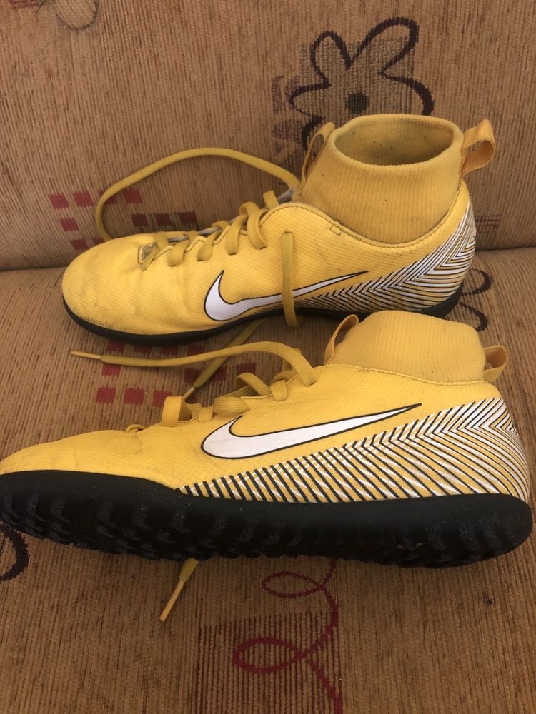 Nike neymar club z skarpeta rozmiar 38