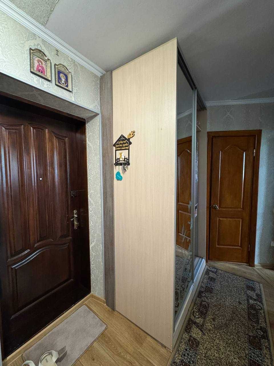 2 кімнатна квартира з ремонтом, район ЗАЗ