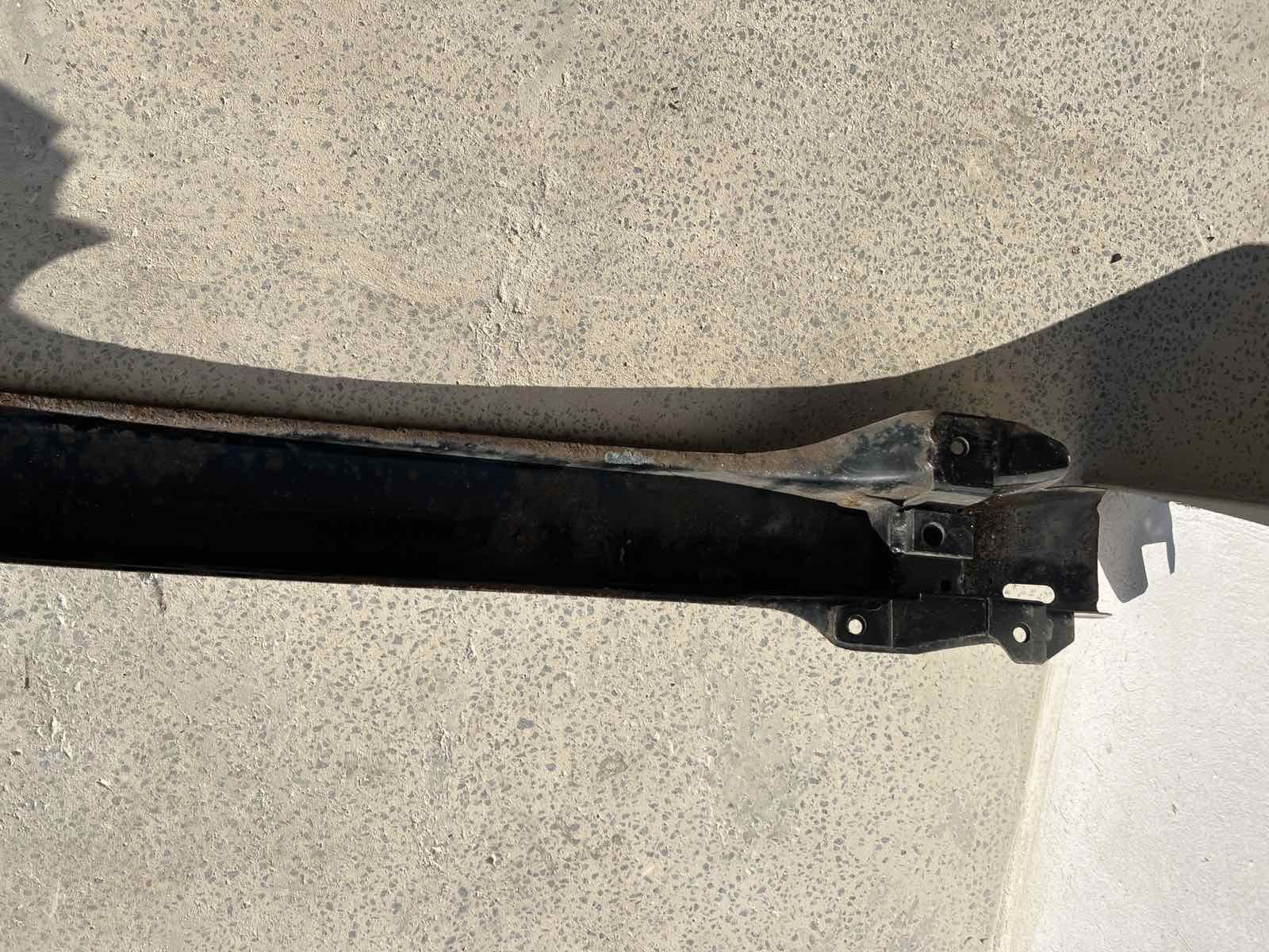Підсилювач заднього бампера Opel Zafira B 13219051