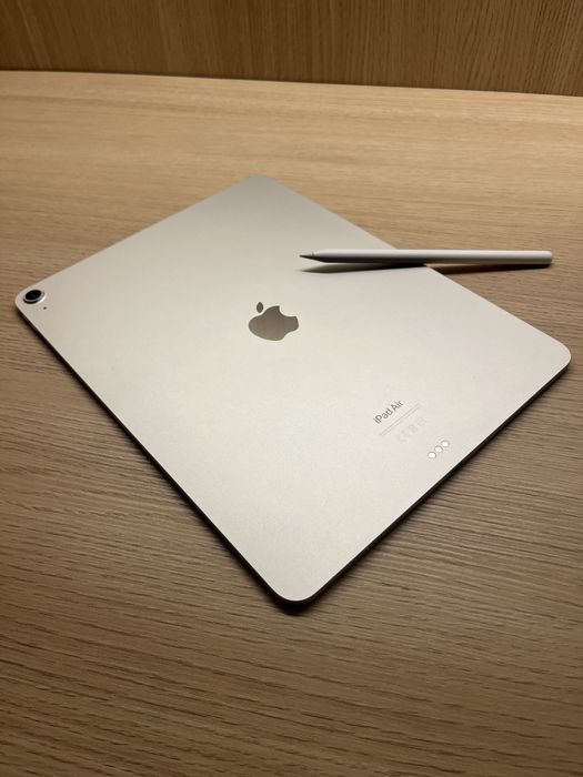 iPad Air 13” (M2, 128 GB) + Apple Pencil Pro