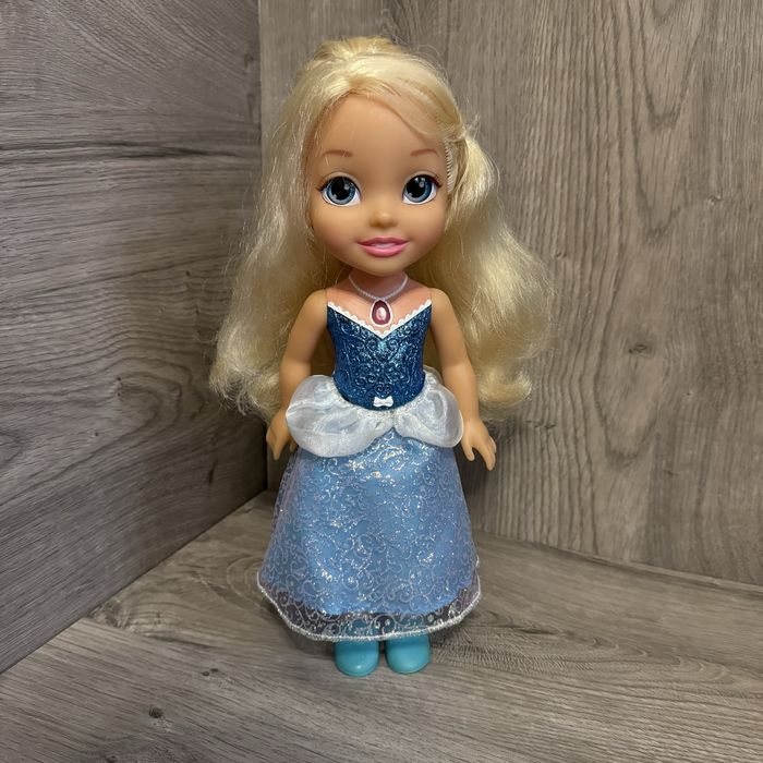 Співоча лялька аніматор disney Попелюшка поющая кукла Золушка