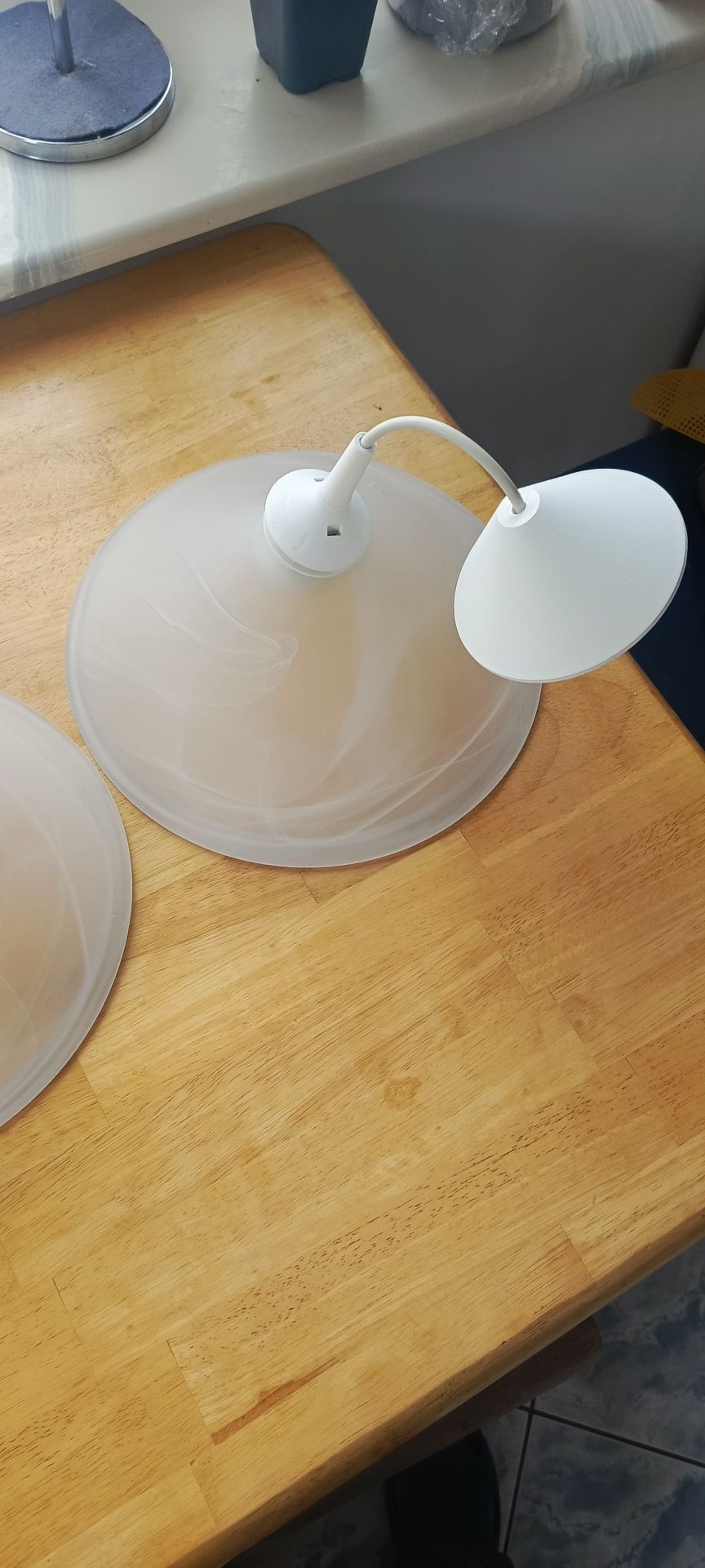 Lampy białe  sprzedam