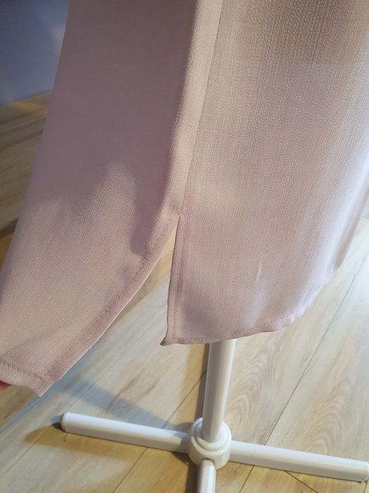 Kostium,bluzka i spódnica,L