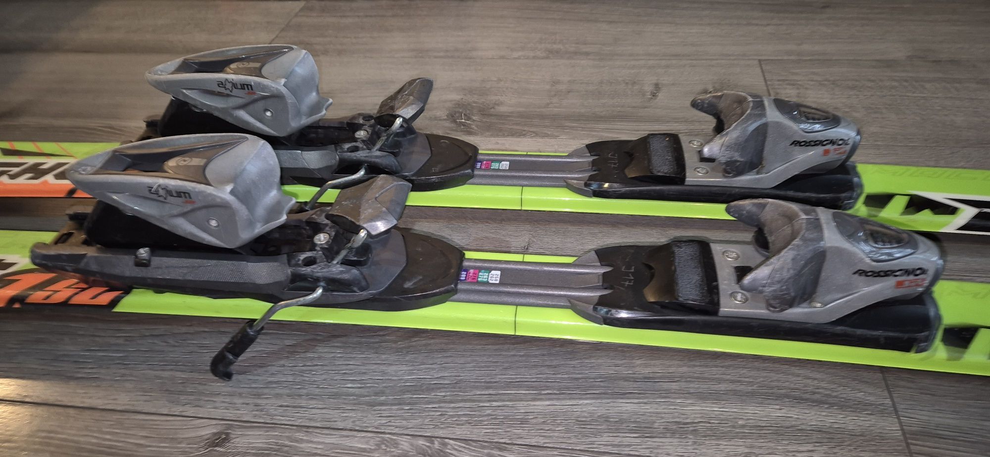 Narty Rossignol 140