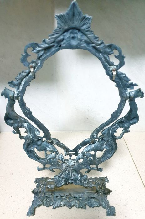 Fantástica antiga estrutura de espelho tocador Arte Nova em bronze