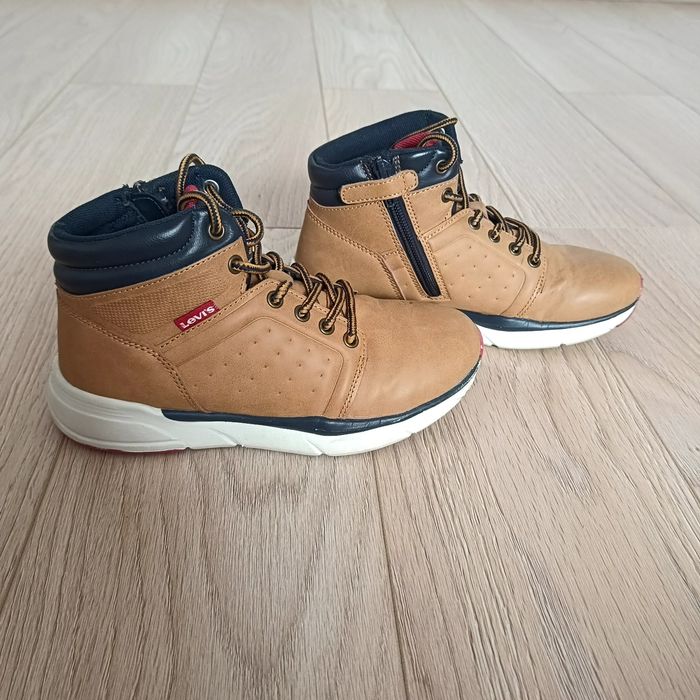 Buty Levi's rozmiar 33