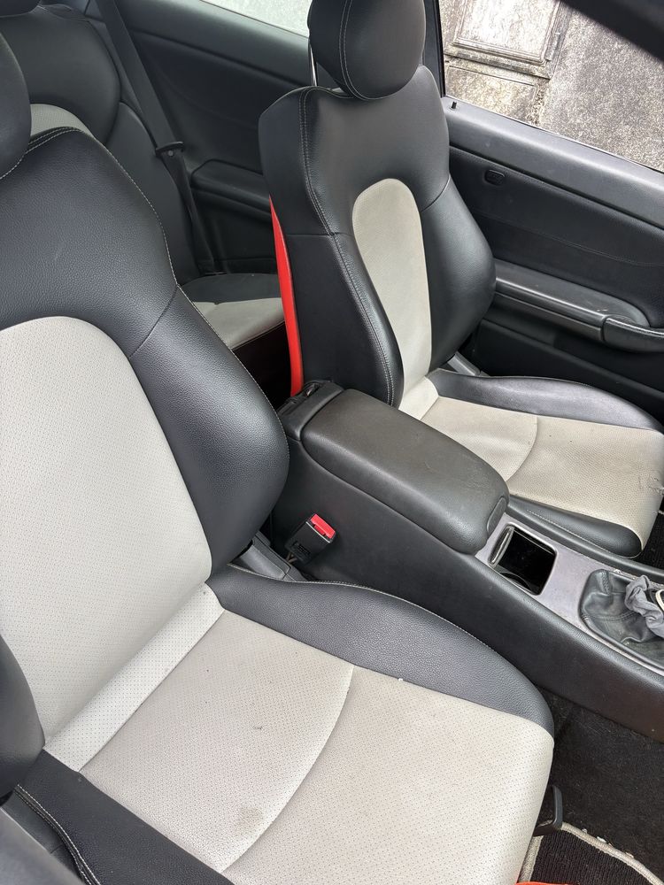 Mercedes CLC para peças