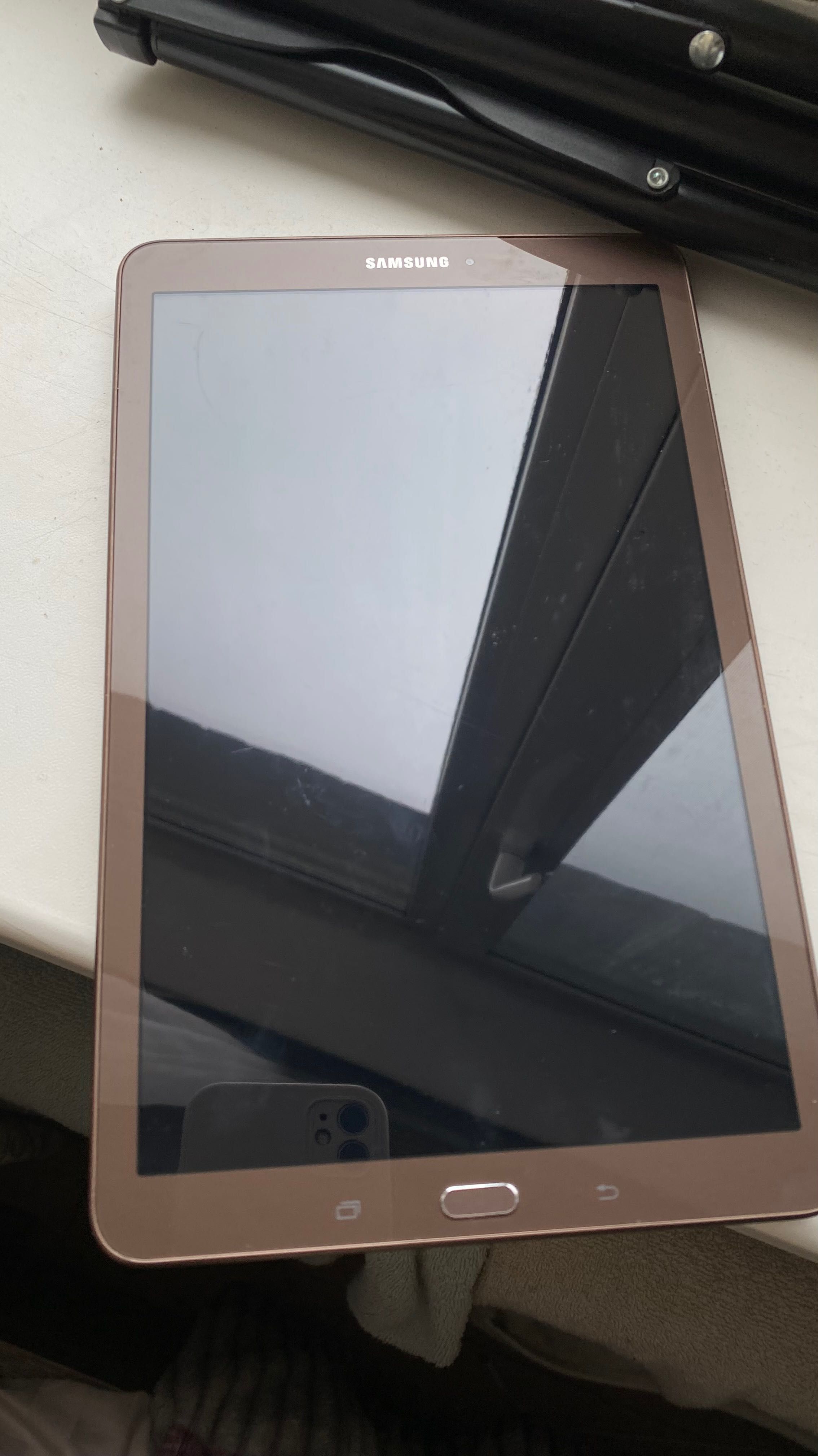 Планшет Samsung Galaxy Tab E 9.6