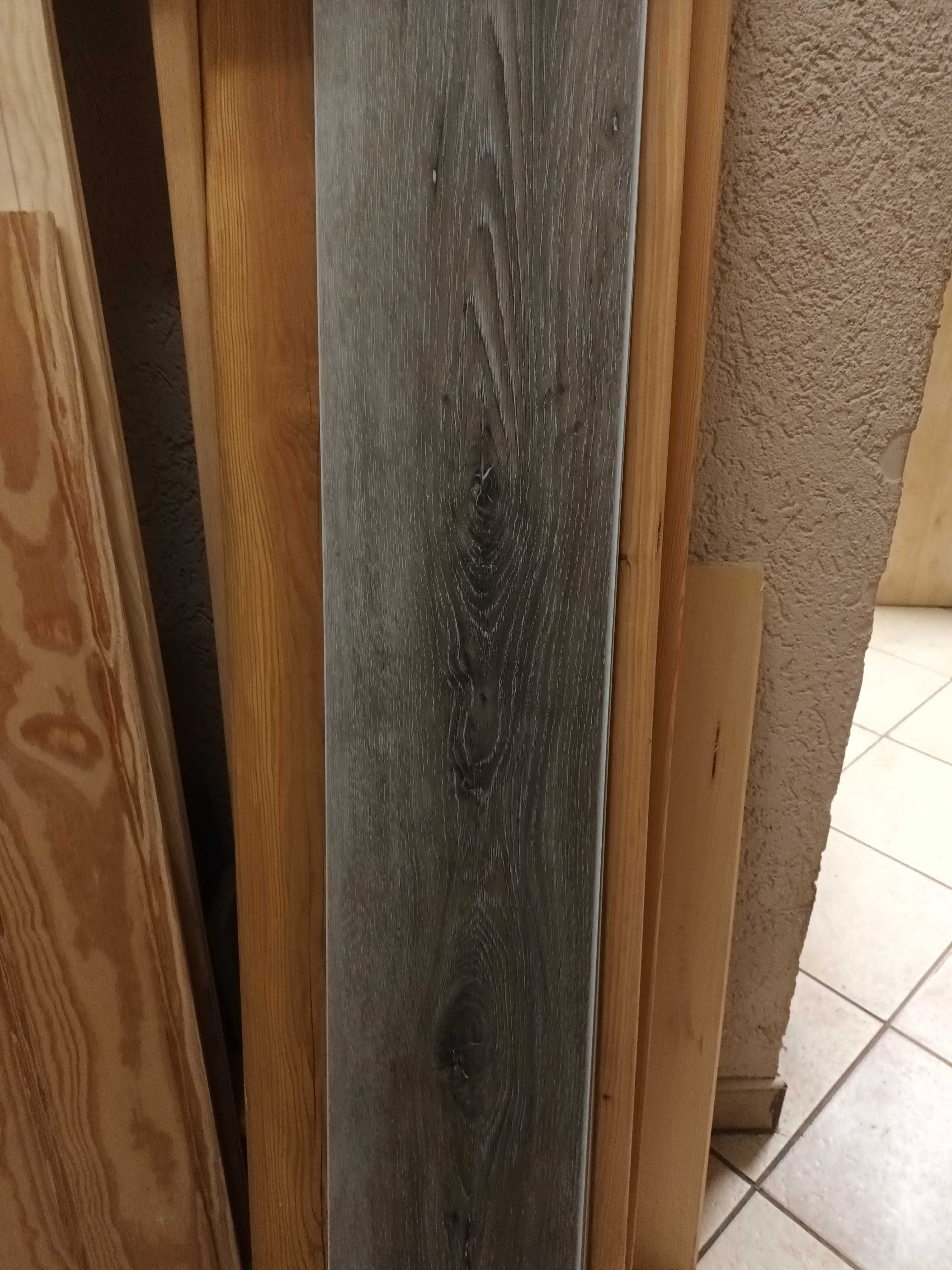 Panel winylowy z podkladem 5mm.Ostatnie 16m2