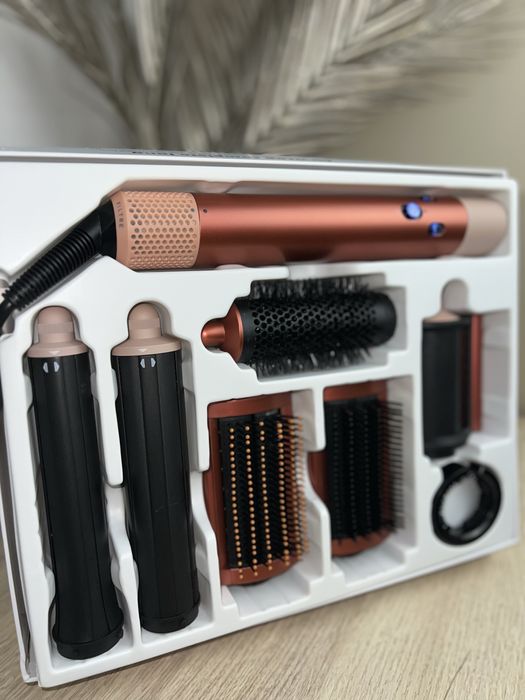 Dyson Airwrap HS05 Strawberry — стайлер 6 насадок для волосся
