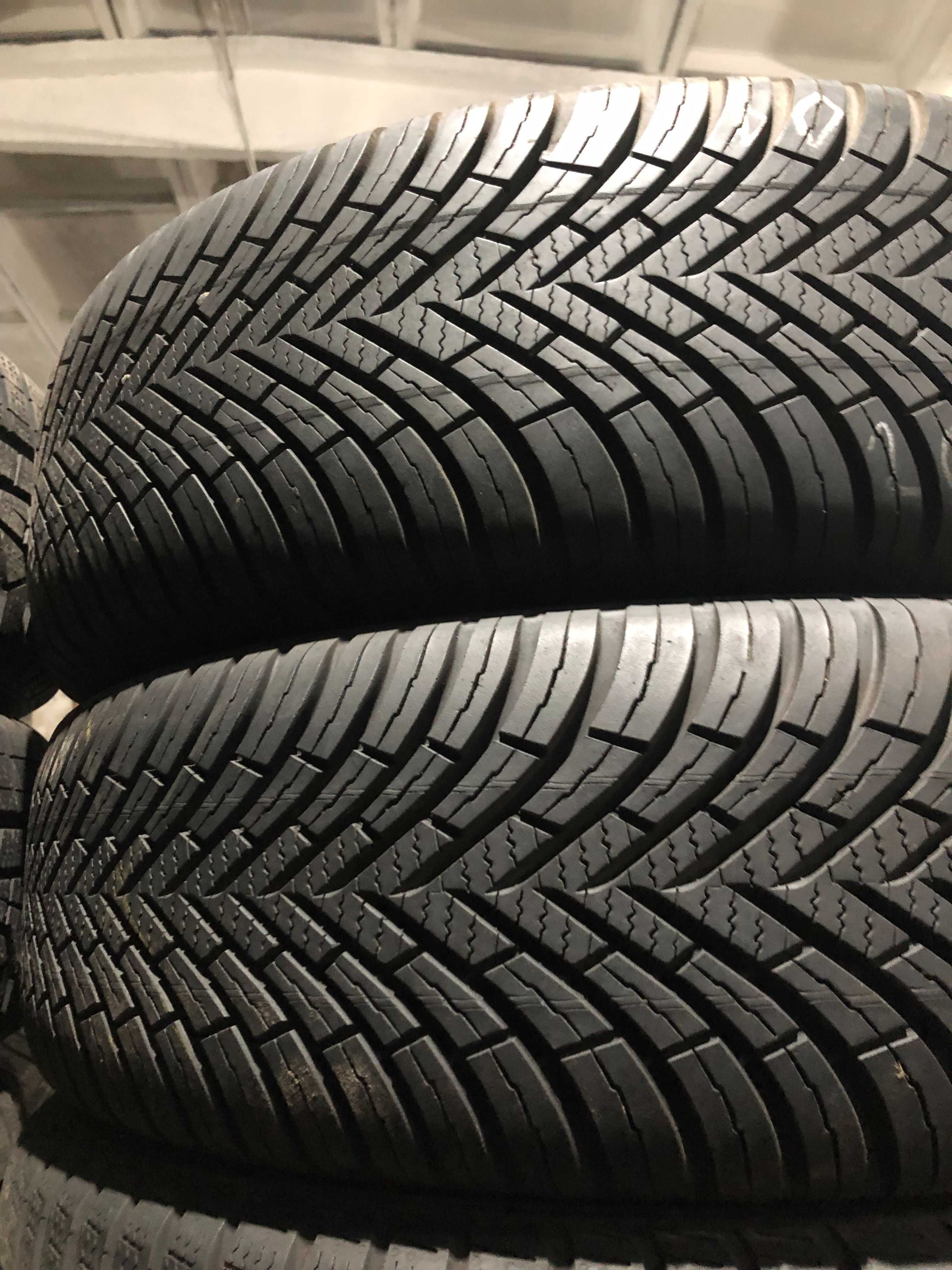 Шини 215/65 R16 Vredestein Quatrak