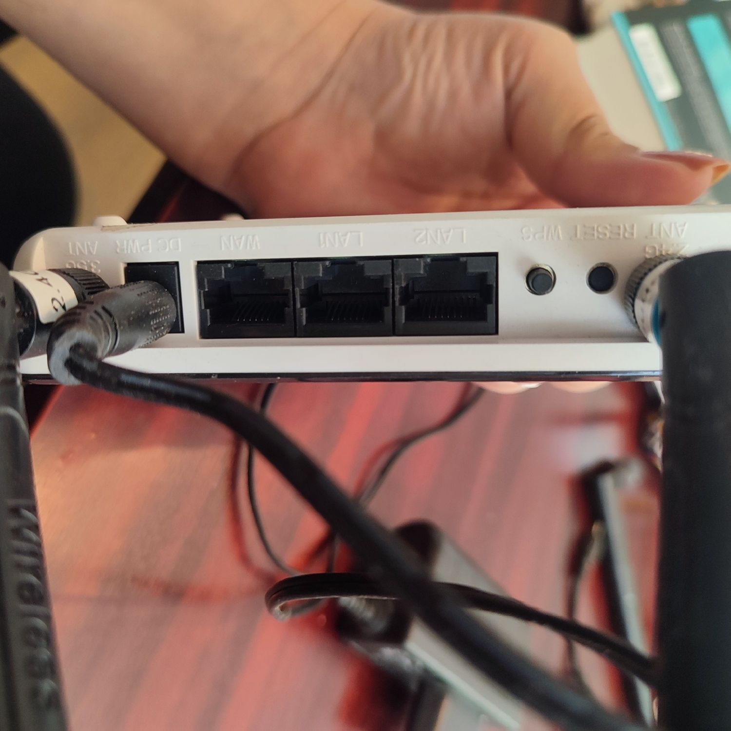 Używany router, kompletny