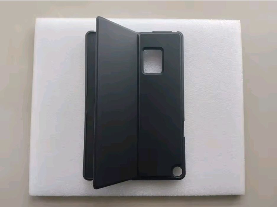 Chuwi Hi10 X1 - чехол (бампер) + клавиатура