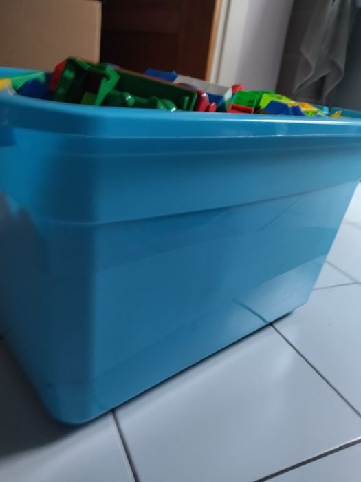 Zabawki dla dzieci. Klocki