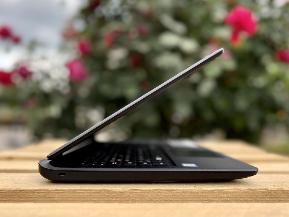 Ноутбук Acer ES1-572/i3-6006U/8GB DDR4+128GB SSD/15.6"FHD/Гарантія