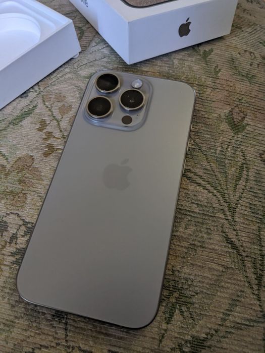 iPhone 15 pro 256 GB телефон айфон 15 про