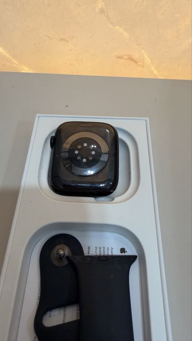 Годинник Apple Watch 9 series 45 mm.