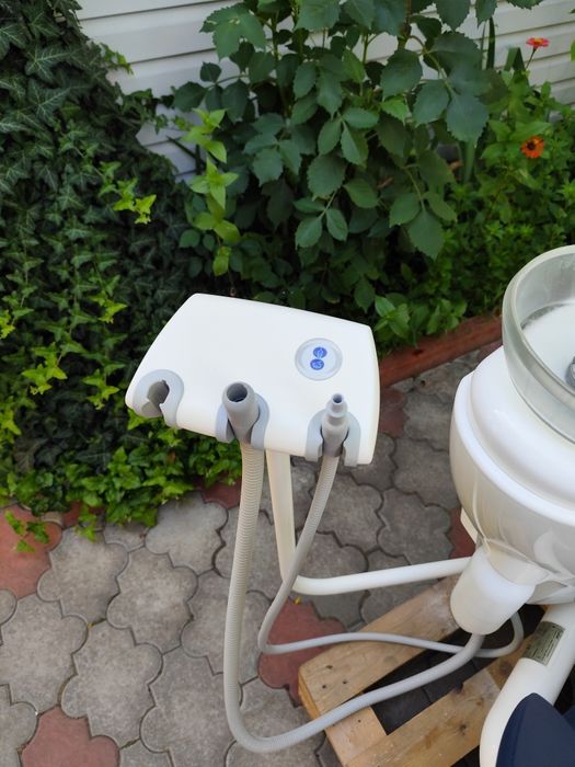 Стоматологическая установка .Стоматологічна установка.