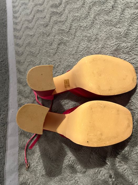 Туфлі рожеві на квадратному каблуку