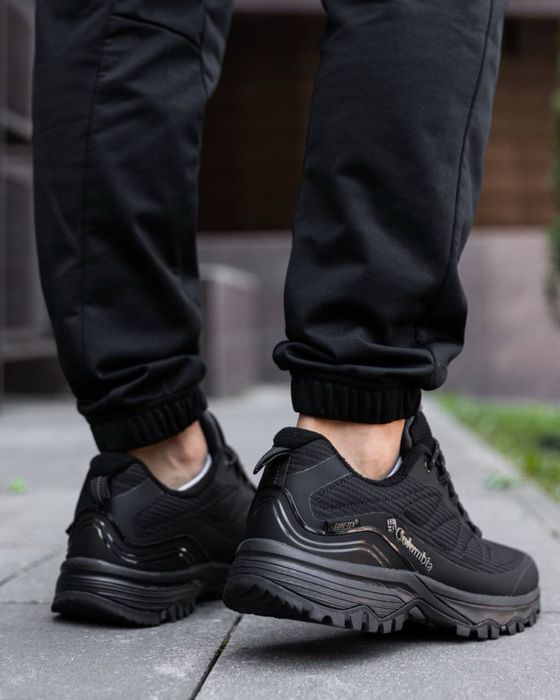 Columbia Gore-Tex Total Black