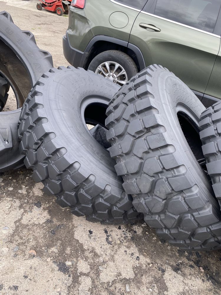 Шини 14.00R20 164/160G Pirelli Pista PS22