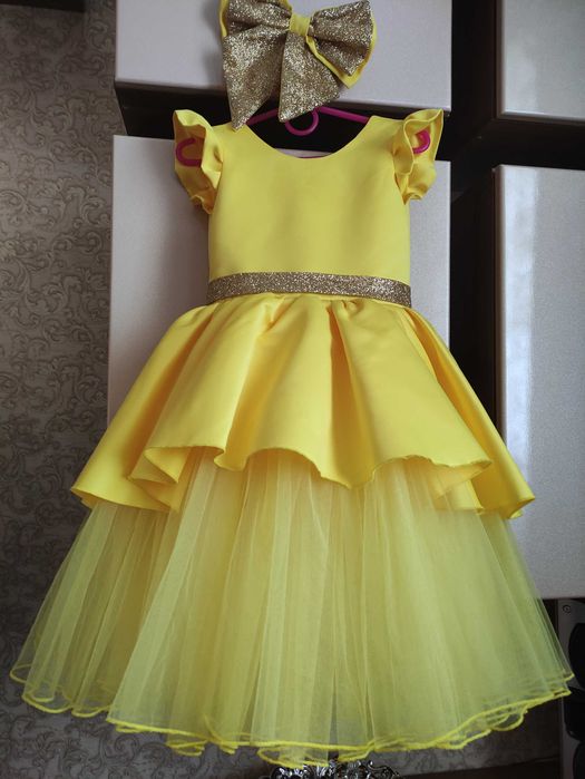 Нова святкова сукня на 4 - 7 років