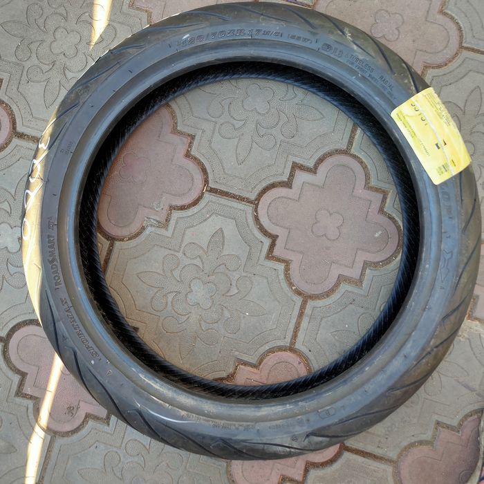 Мотошины 120/70 ZR17 Dunlop
