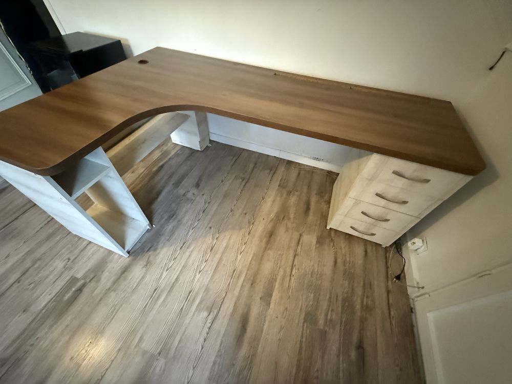 Biurko narożne drewniane