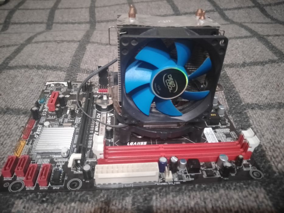 Продам комплект материнка, кульер, процессор