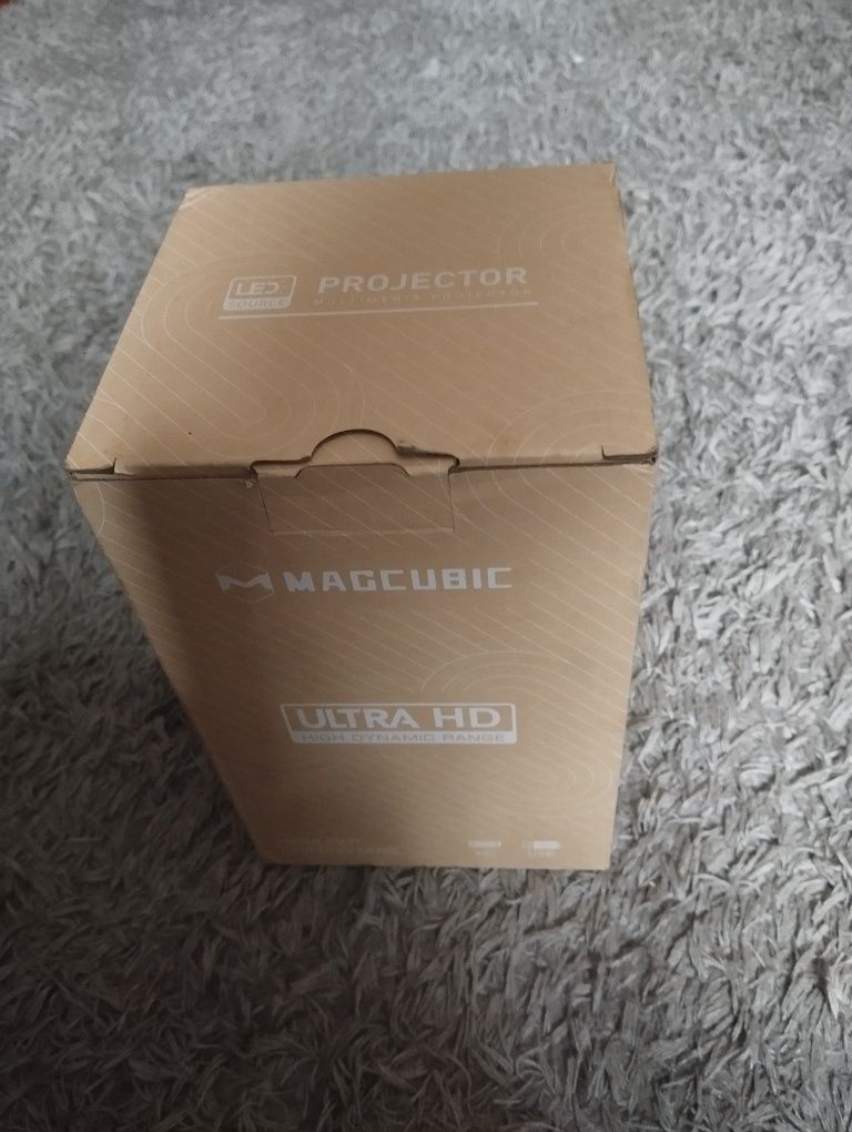 Projektor Magcubic HY320 mini