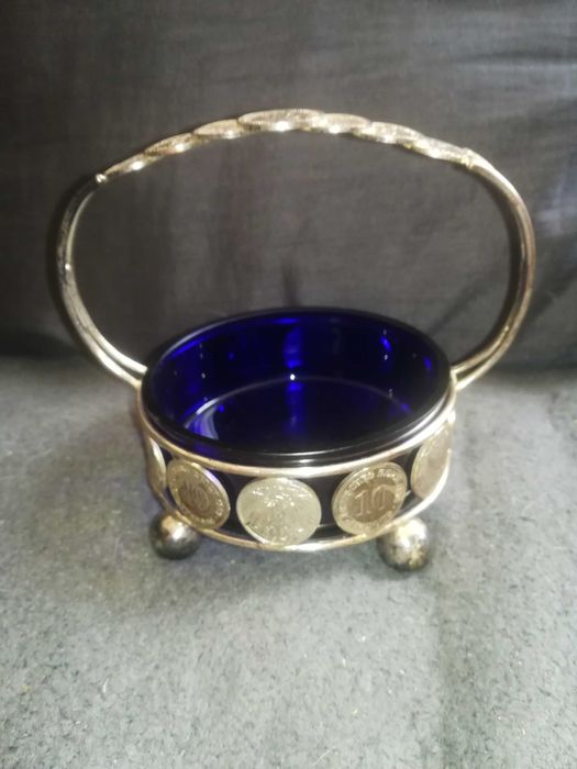 Unikatowa kobaltowa cukiernica z koszyczkiem z Raichpfennig