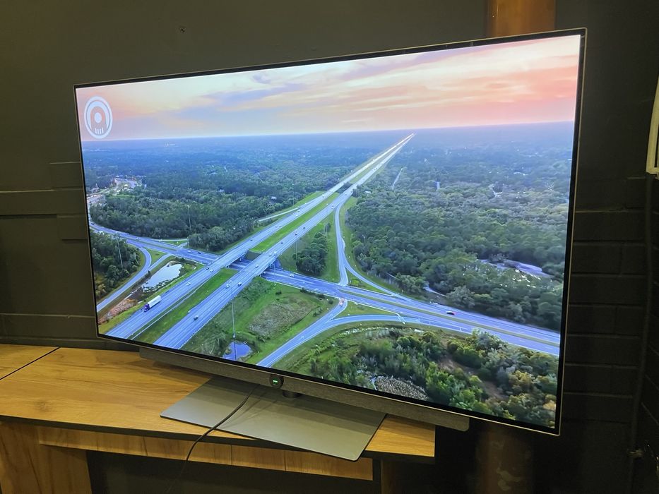 Телевізор Loewe OLED 55 Smart tv