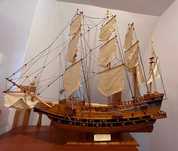 drewniany model żaglowca hiszpański galeon