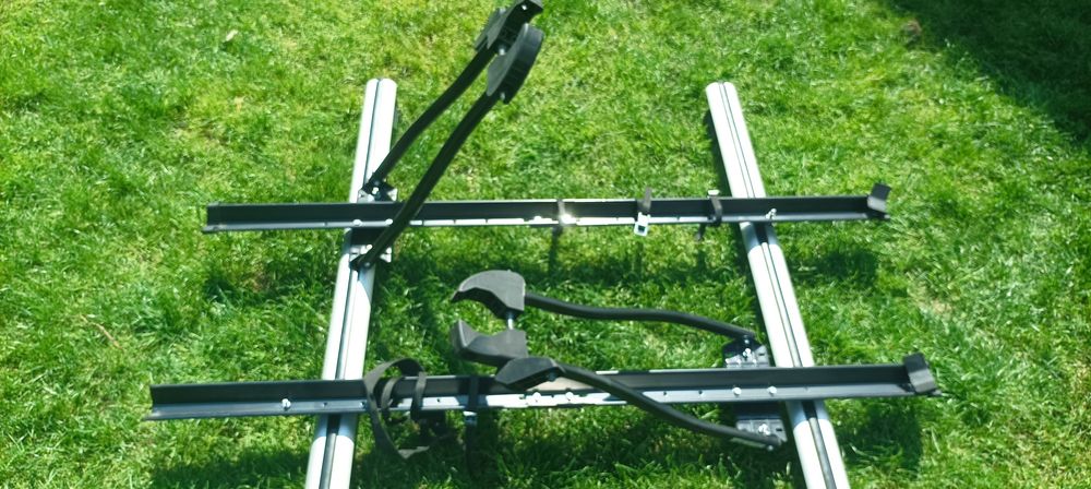 Uchwyt rowerowy na dach auta