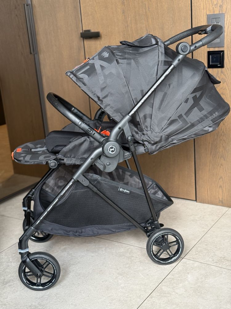 Прогулянкова коляска Cybex Melio Street Real Black