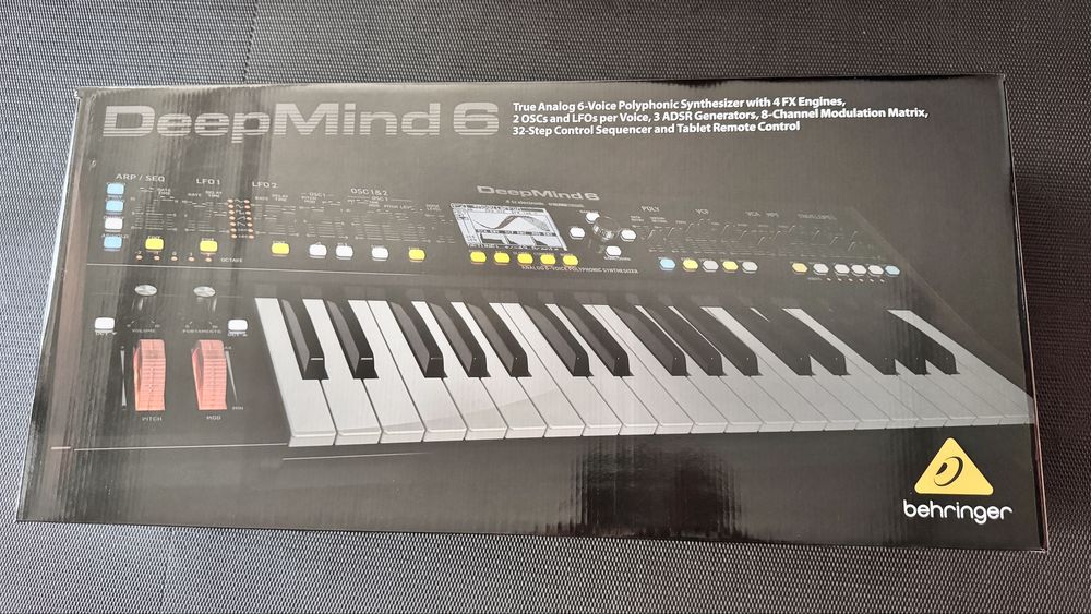 Behringer Deepmind 6