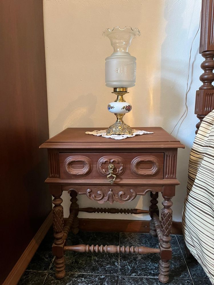 Conjunto completos de quarto — madeira maciça
