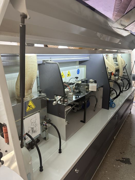 Okleiniarka, oklejarka, frez wstępny + zarabianie naroży