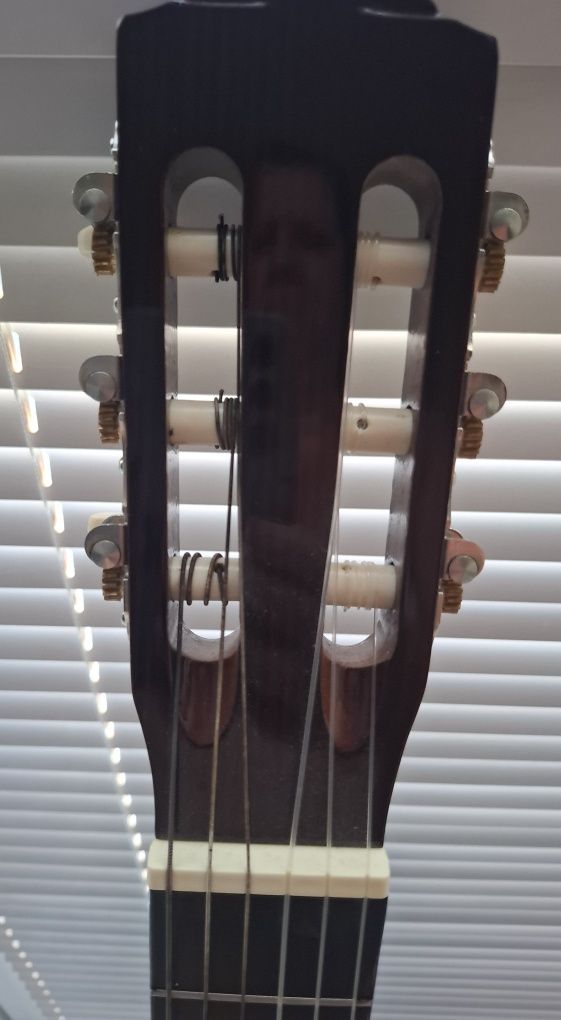 Gitara 6 strunowa Hohner + pokrowiec + 2 struny+ tuner stroik