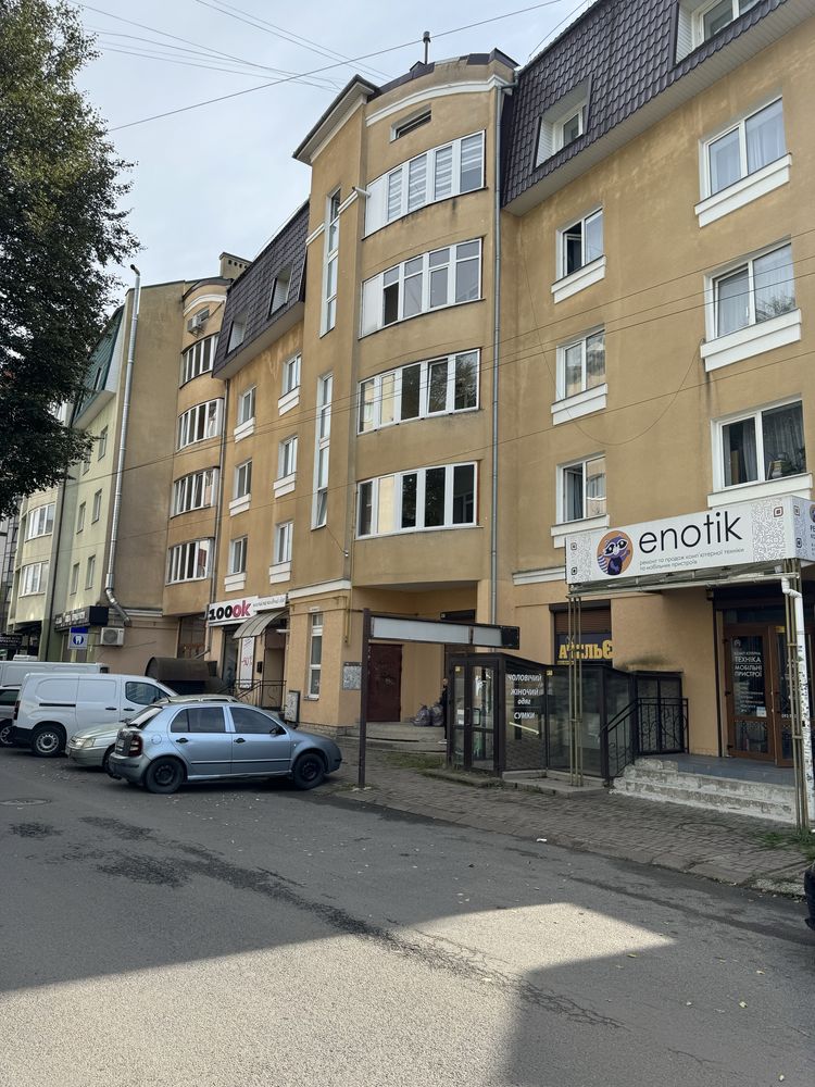 Продаж нежитлового  приміщення по вулиці Зв'язковій