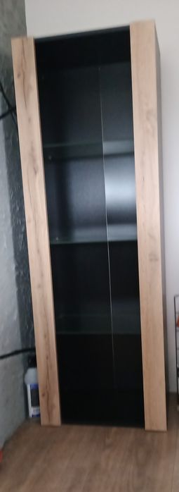 Regał szklane półki