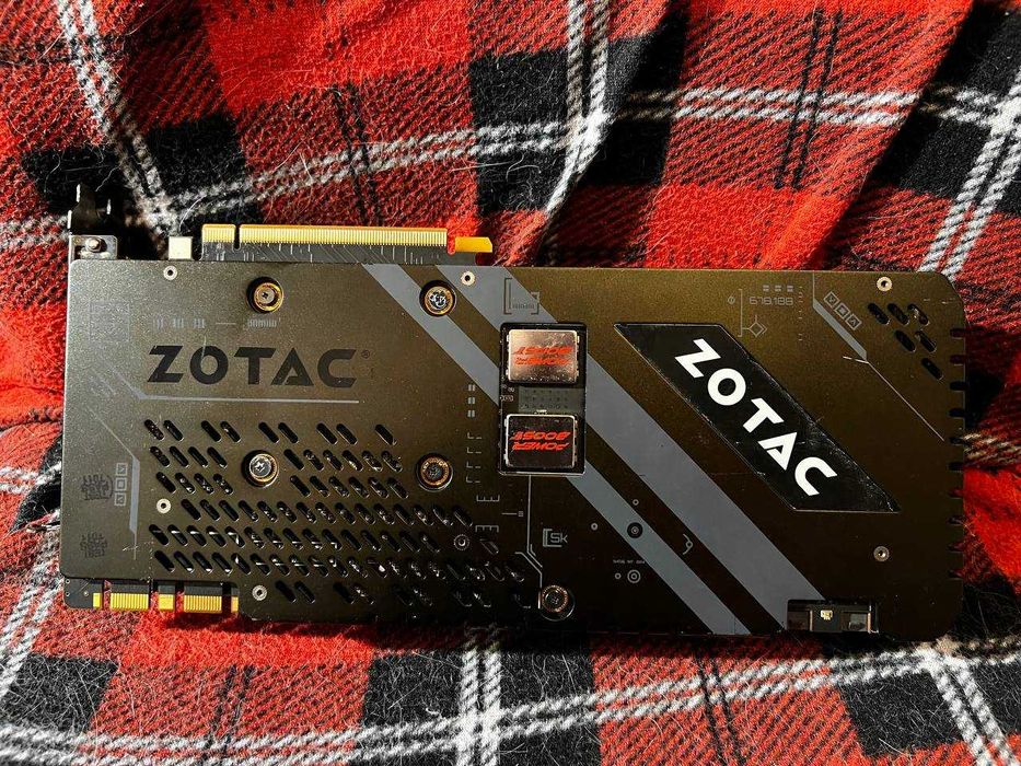 Видеокарта Zotac GeForce GTX 1080Ti, 11gb