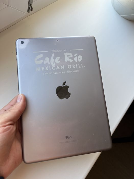 Продам Apple iPad 6 покоління 32Gb