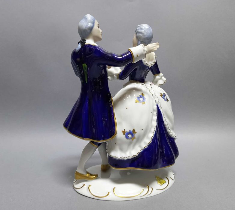 Dworska para w tańcu, figurka Royal Dux