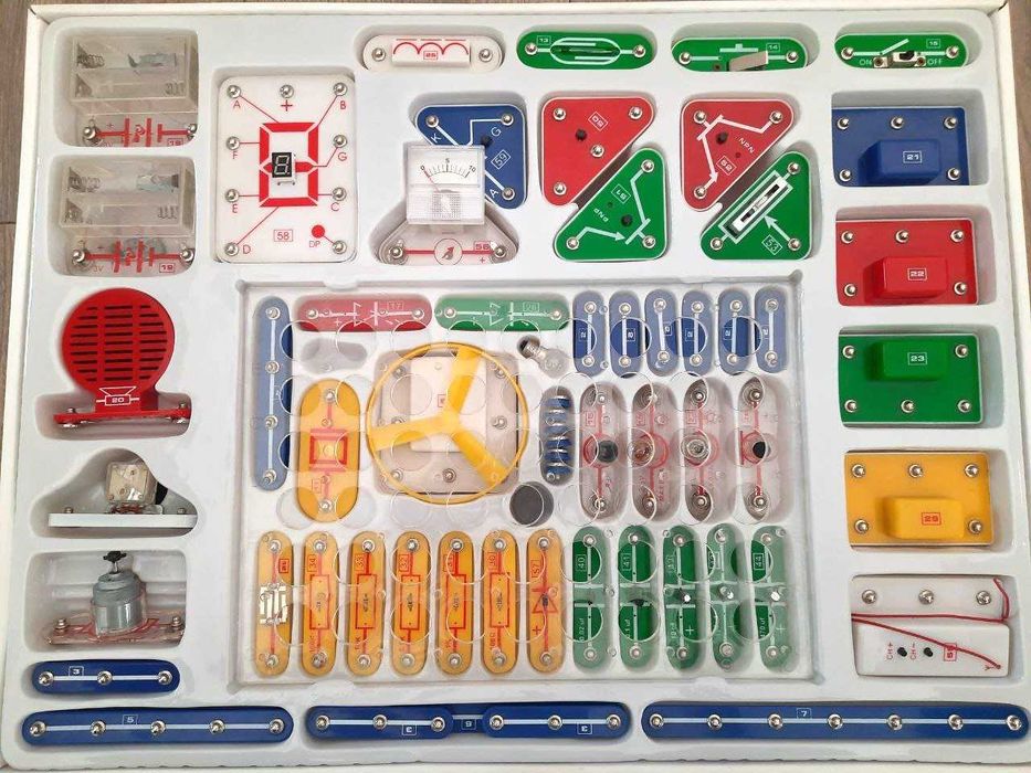 Конструктор б/у ЗНАТОК - DOKA Школа «999+ схем» електротехніка